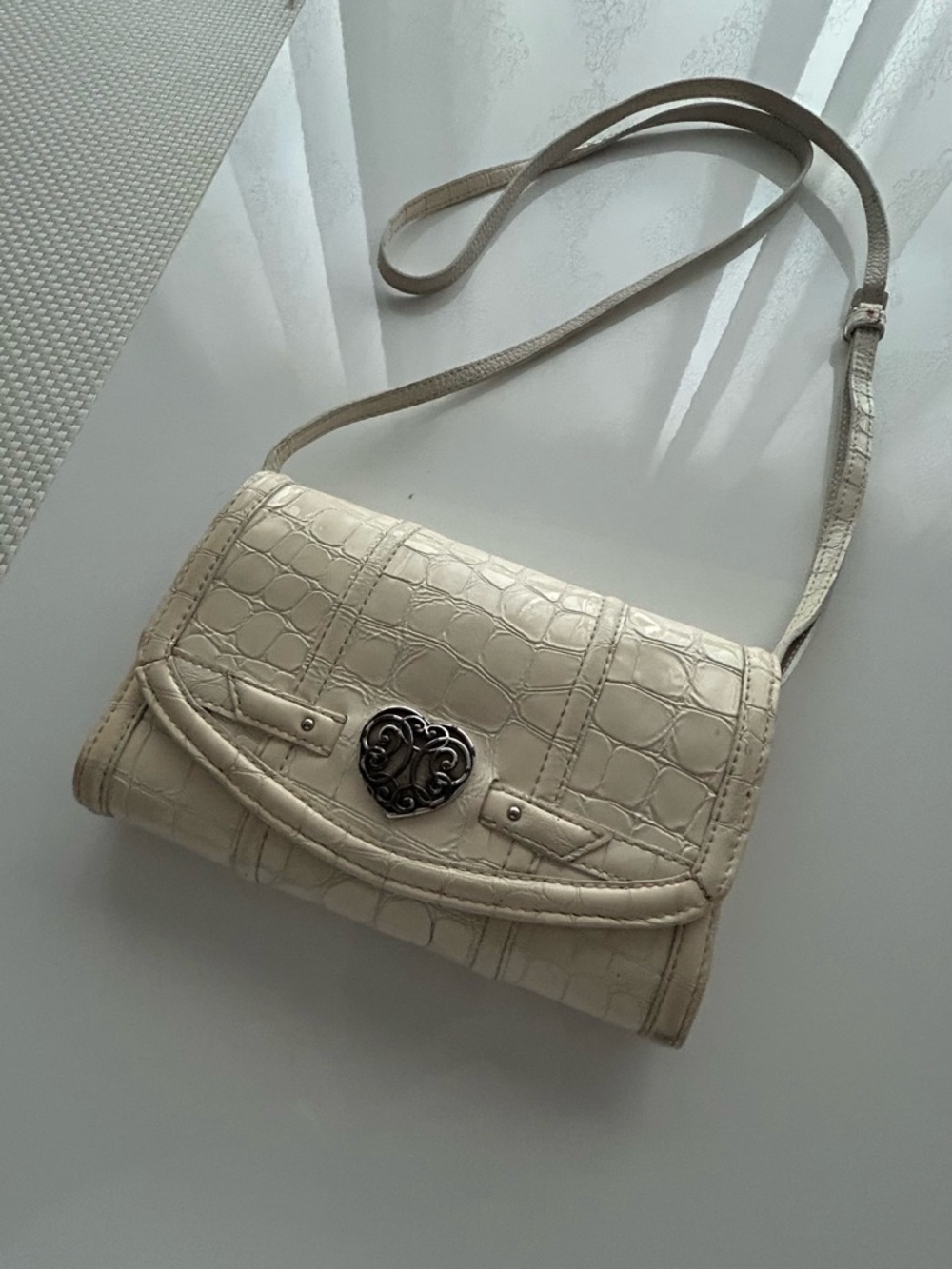 Brighton Cream Croc-Embossed Heart Clasp Crossbody Y2K